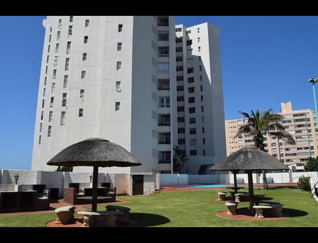 4 BEDROOM TOWNHOUSE FOR SALE IN UMHLANGA CENTRAL